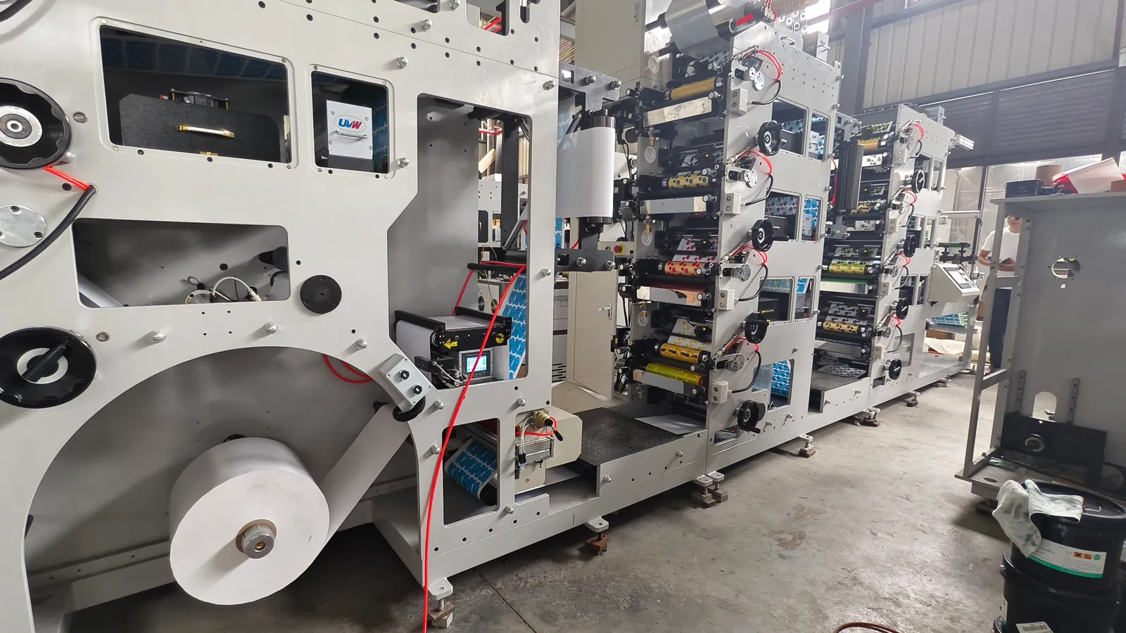 Custom Label Printing & Converting Solutions | Flexo Presses & Die-Cutters